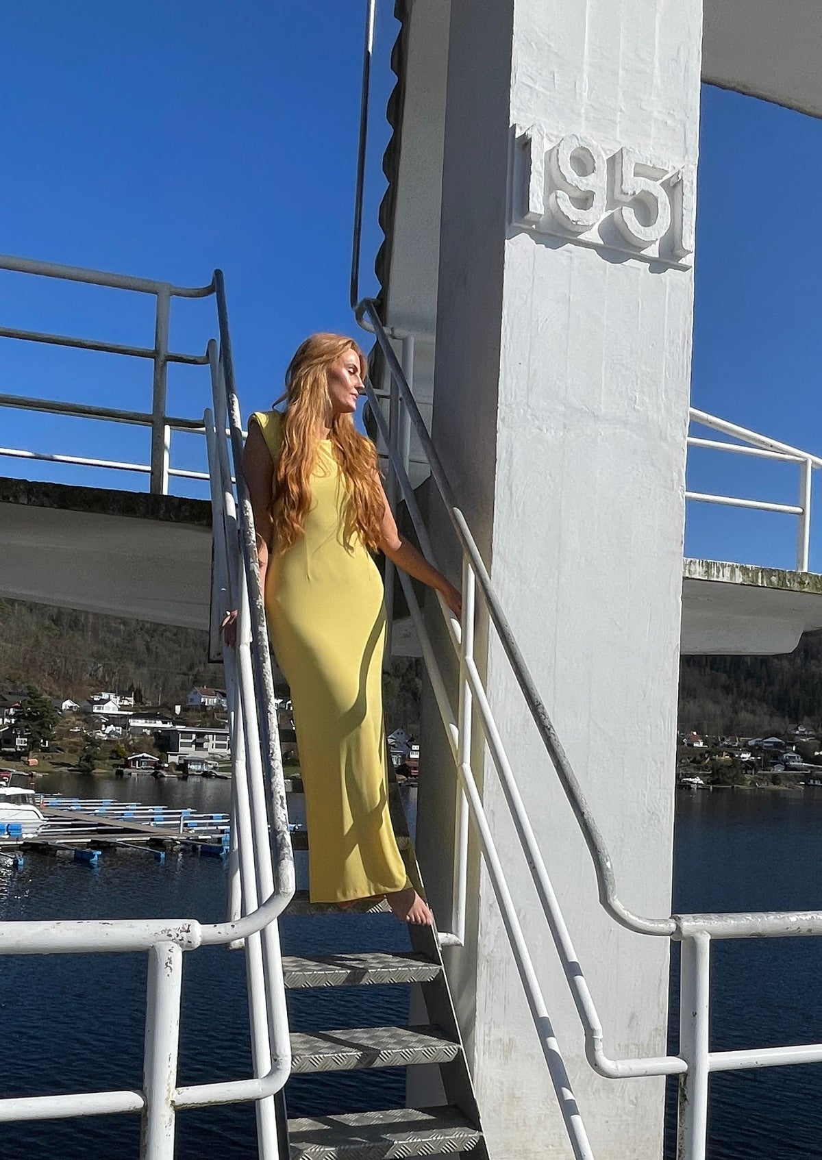 SS24 Gul kjole med rynker
