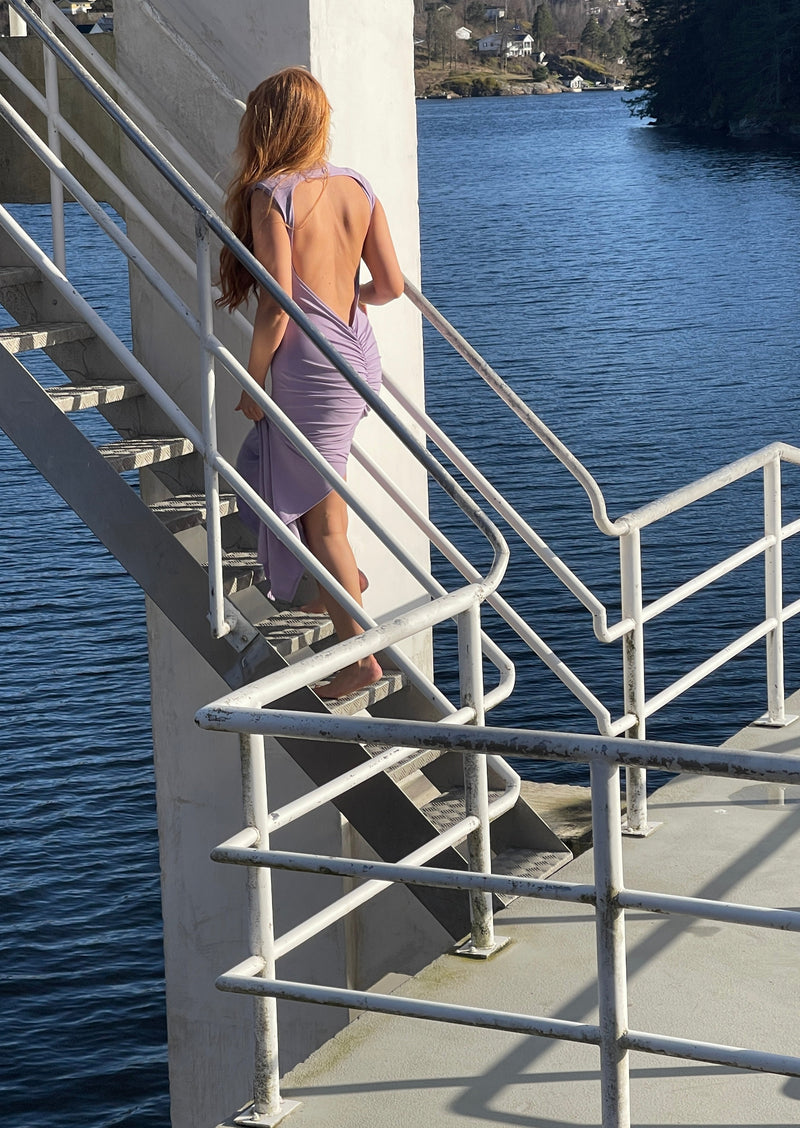 SS24 Lavendel kjole med rynker