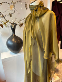 AW24 Grønn Silkechiffonkjole