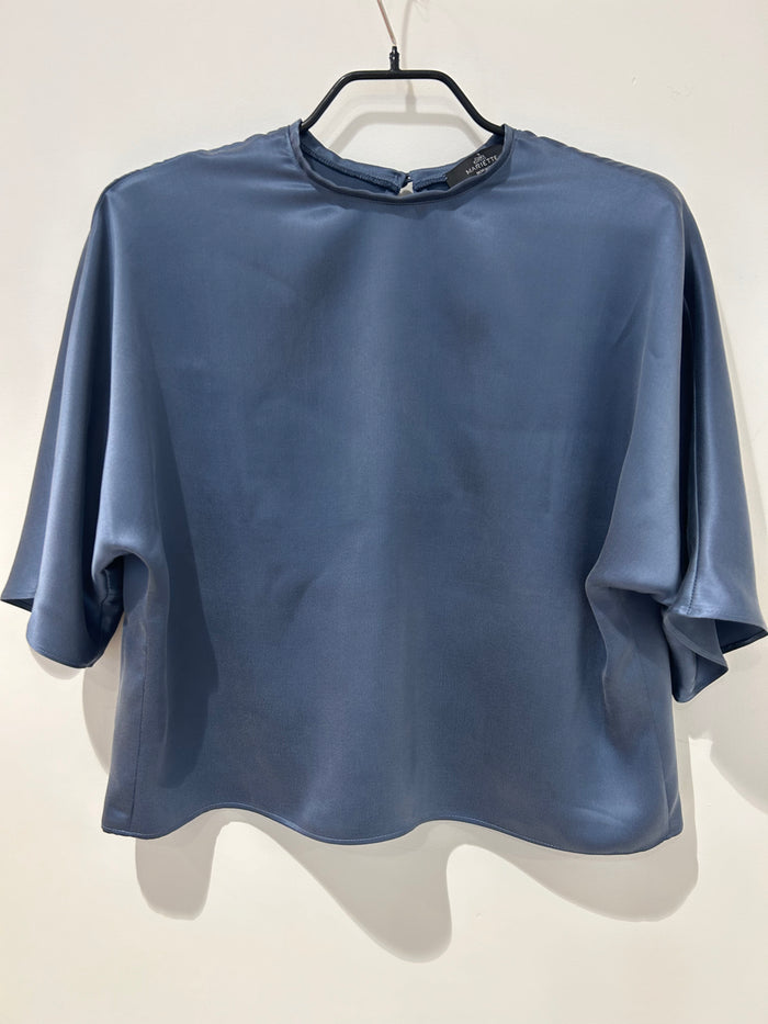 AW24 Due blå Silkesateng bluse