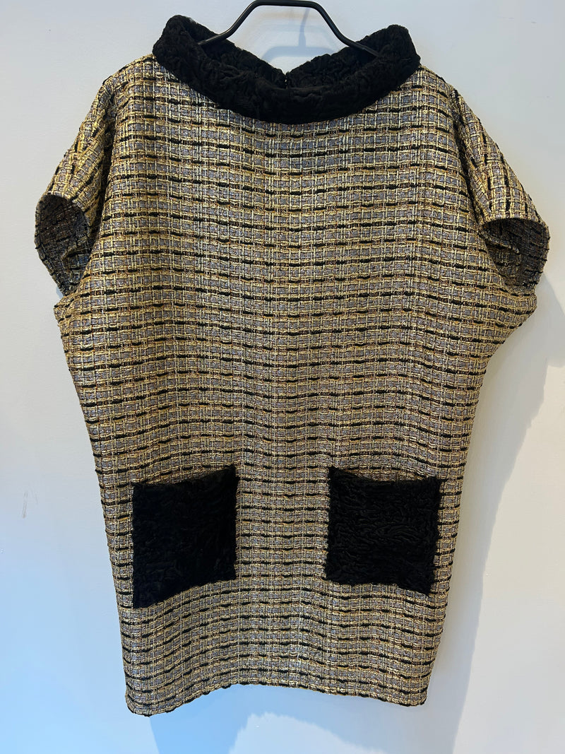 AW25 Gull og sølv kimono kjole