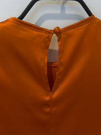 AW25 Orange Silkesateng bluse