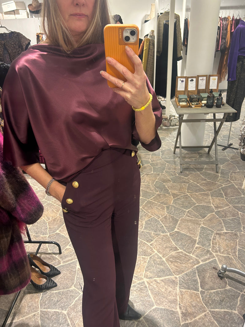 AW25 Bordeaux Vid Silkesateng bluse