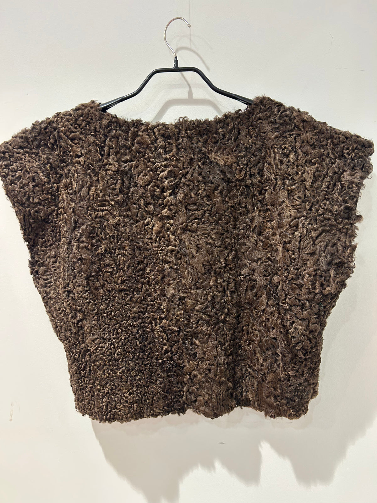AW25 Brun Pels vest