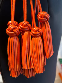 SS24 Orange belte med knute og frynser