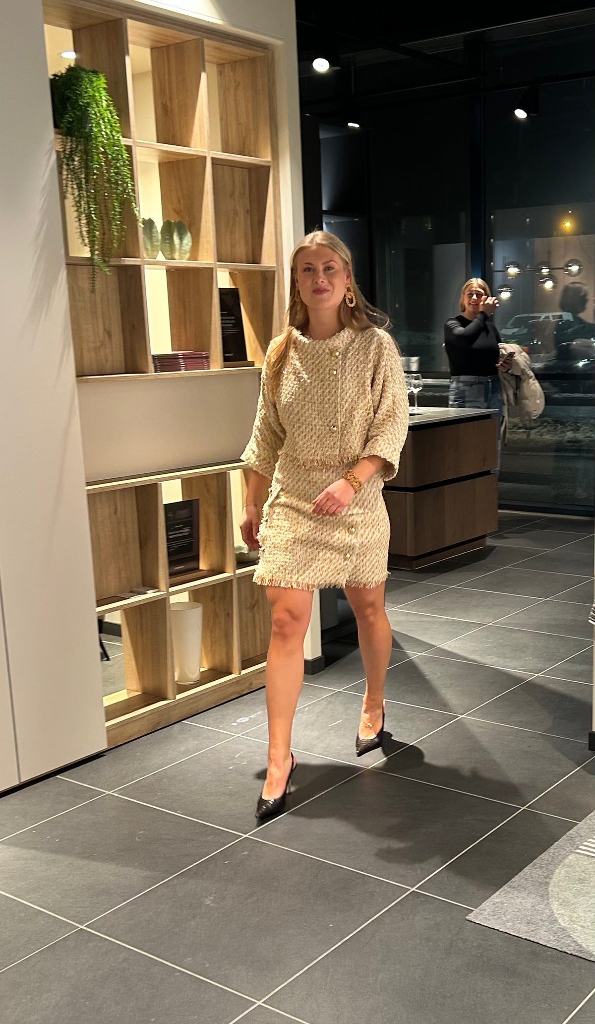 AW26 Beige Miniskjørt med Gullknapper